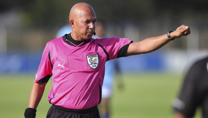 Referee Jerome Damon during the National First Division match between between Vasco da Gama and Dynamos at Parow Park on 21 April 2013 ©Ryan Wilkisky/BackpagePix