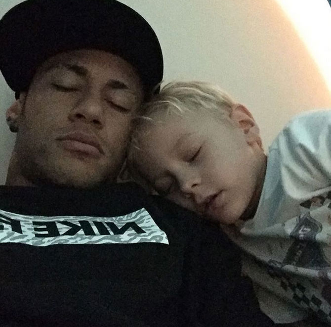 neymar with his son3