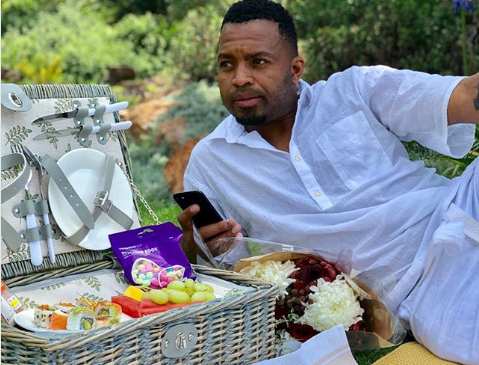 Pics! Khune Takes His Girlfriend On A Romantic Picnic