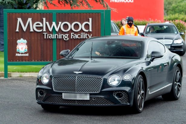 Mo Salah's Bentley Continental GT Recovered By AA After Breakdown