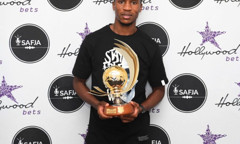 Themba Zwane Wins Inaugral SAFJA Player Of The Year!