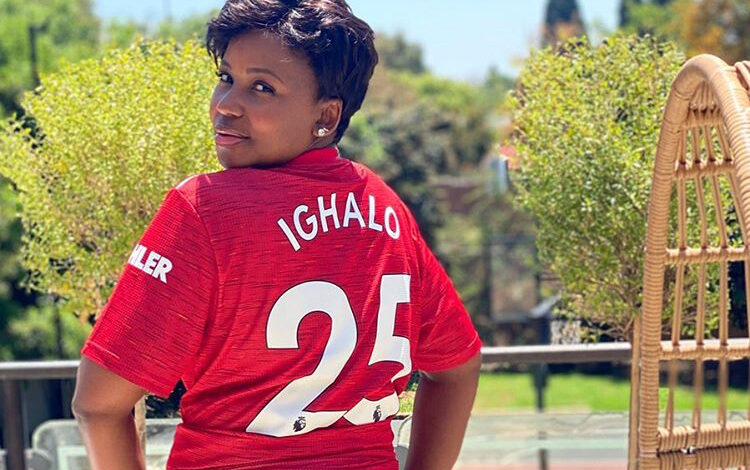 Carol Tshabalala Receives Personalised Shirt From Odion Ighalo!