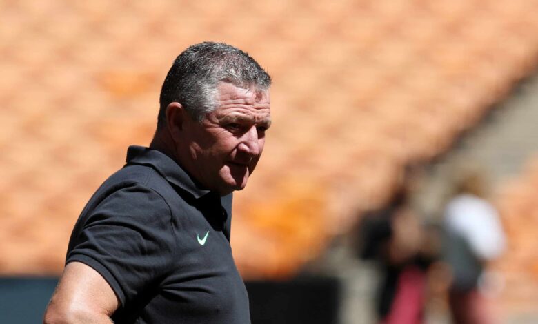 Gavin Hunt Ready For Kaizer Chiefs To Go Again This Evening!