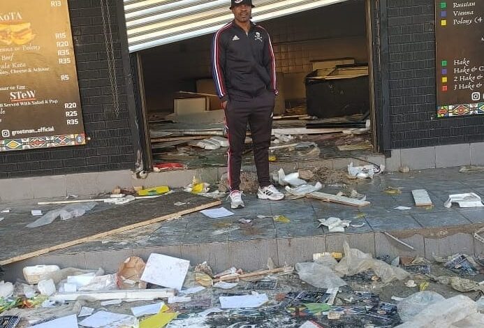 Lucky Lekgwathi Expresses Pain After His Grootman Restaurant Is Looted!