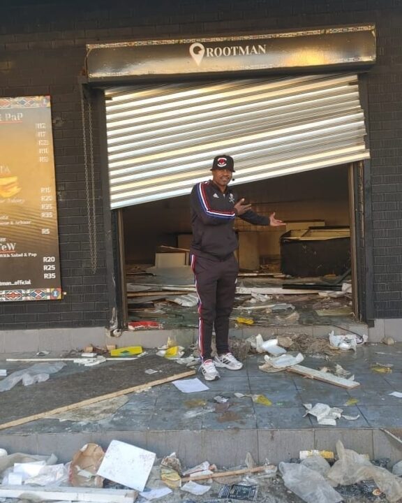 Lucky Lekgwathi's Grootman Restaurant Looted as Riots Continue!