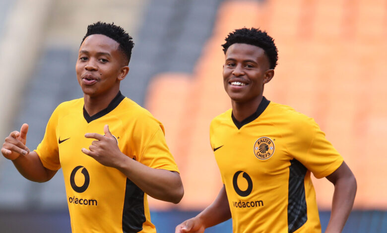 Kaizer Chiefs Extend the Contracts of Seven Squad Players in Transfer Window!