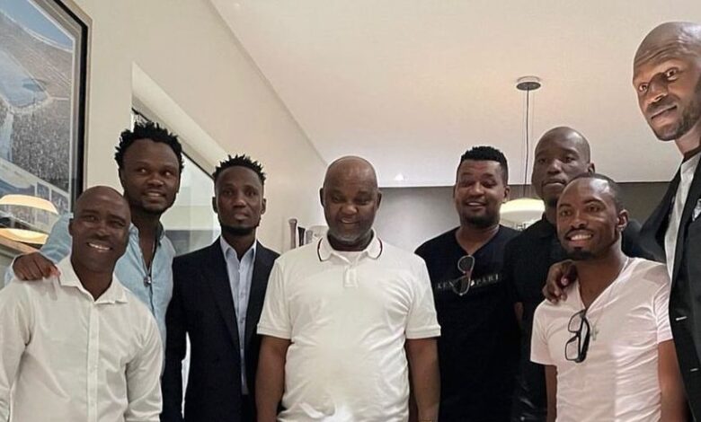 Pitso Mosimane Hangs Out With 2010 Stars Before Leaving for Saudi Arabia!