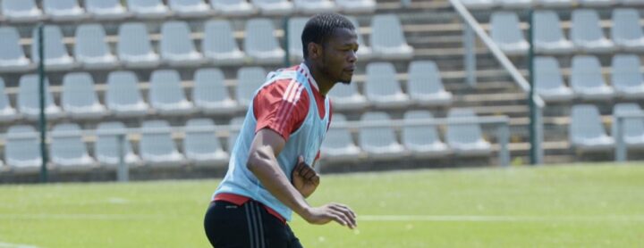 Ndumiso Mabena Desperate to Secure Contract with Orlando Pirates!