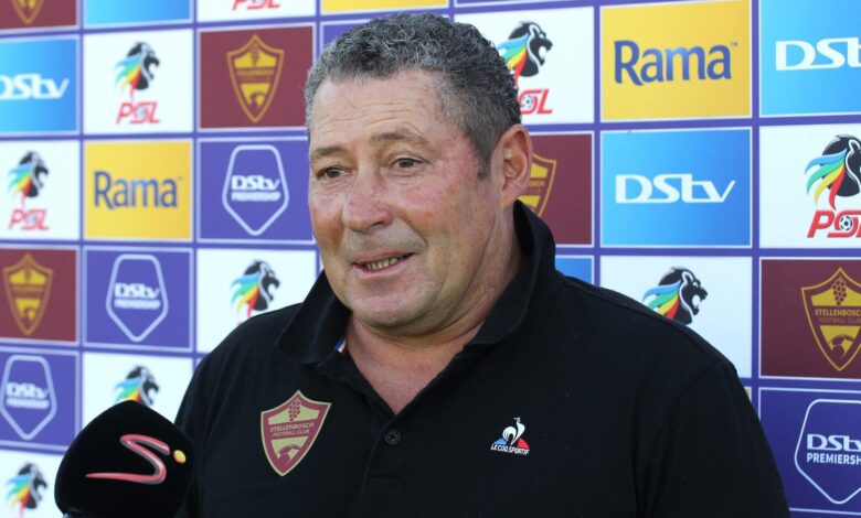 Steve Barker Claims That Refereeing Decisions Went Against Them Against Kaizer Chiefs!