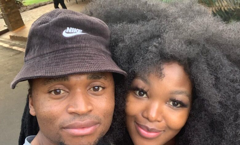 Siphiwe Tshabalala Continues to Show How Much He Loves His Wife!